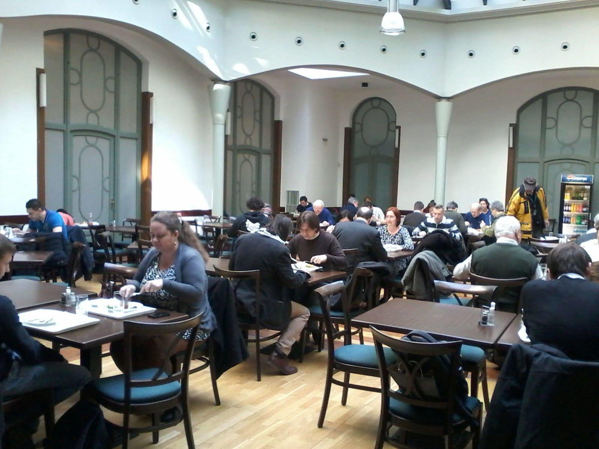1St Hostel - Budapest — Photos 1